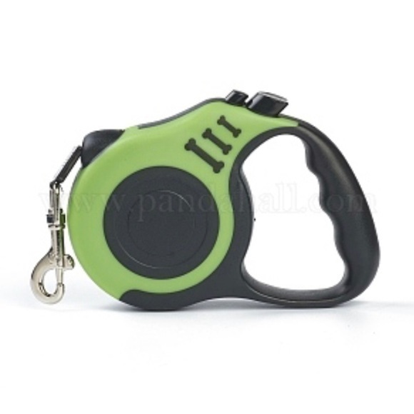 Green and Black‎ Retractable Dog Leash - Picture 1 of 1